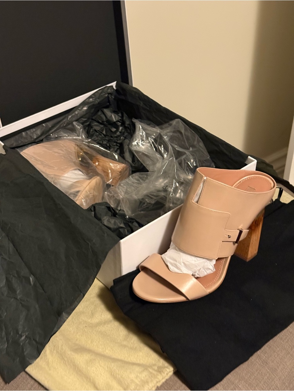 Boss Beige Leather Block Heel Mule Sandal